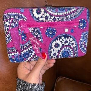 L🛒Vera Bradley Purple designer wallet🛒